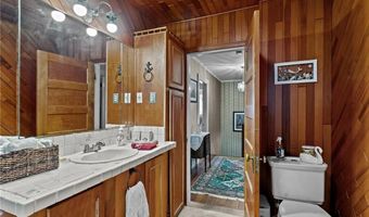 161 Ocean Ave, Cranston, RI 02905