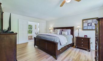 40 Meadow Dr, Bar Harbor, ME 04609