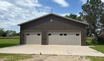 237 S Paul St, Appleton, MN 56208