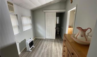 321 Campstead Cir, Tobyhanna, PA 18610
