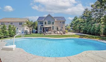 85 Freedom Hills Dr, Barnegat, NJ 08005