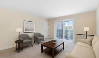 2221 W Nichols Rd A, Arlington Heights, IL 60004