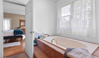 5479 S 200 E, Anderson, IN 46017
