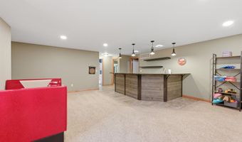419 S Quail Run Ct, Andover, KS 67002