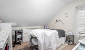 13 Elizabeth St, Cumberland, RI 02864