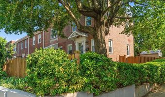 1610 SUTER St, Alexandria, VA 22314