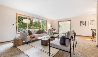 886 LINN Ave, Oregon City, OR 97045