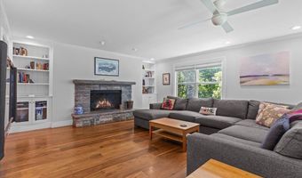 240 S Cove Rd, Burlington, VT 05401