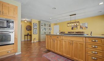816 BOATSWAIN Way, Annapolis, MD 21401