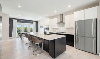 23156 HORSESHOE TRAIL Sq, Ashburn, VA 20148