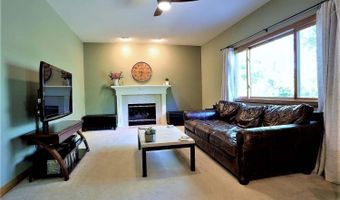 4703 Sawgrass Dr W, Ann Arbor, MI 48108