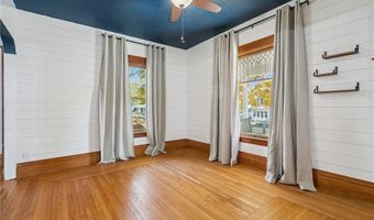 218 N Huber St, Anamosa, IA 52205