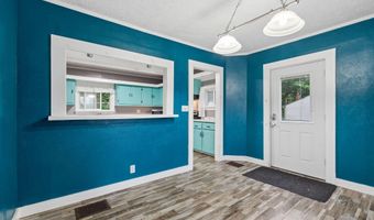 127 Broad St, Auburn, ME 04210
