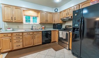 2442 Lisa Ln, Allentown, PA 18104