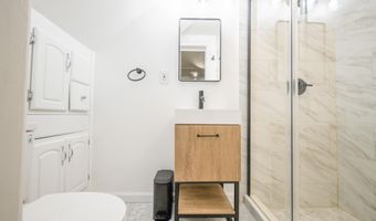 21- A W TAYLOR RUN Pkwy W, Alexandria, VA 22314