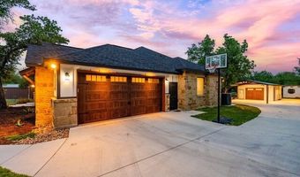 140 Wood Valley Dr, Adkins, TX 78101