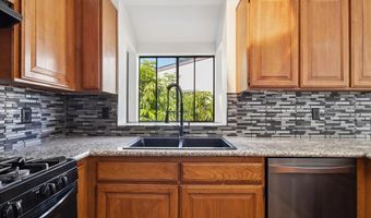 811 Kalpati Crk B, Carlsbad, CA 92008