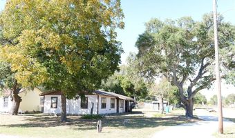 1315 W Goodnight Ave, Aransas Pass, TX 78336