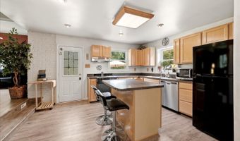 3534 WOODBURN Rd, Annandale, VA 22003