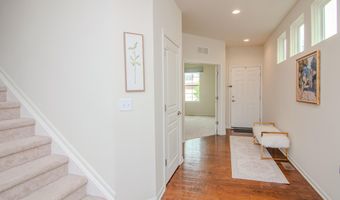 2888 Dillon Dr, Ann Arbor, MI 48105