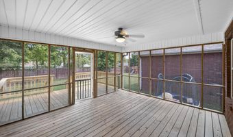 82 Drury Ln, Albertville, AL 35950