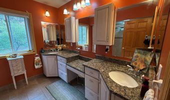 1917 SANDALWOOD Rd, Abrams, WI 54101