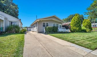 584 Stanley Rd, Akron, OH 44312