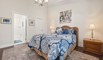 81 Brentwood Cir 81, Danbury, CT 06810