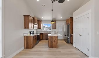 1082 Alpine Ave, Chubbuck, ID 83202