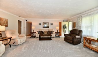 1910 Ivy Dr, Anderson, IN 46011