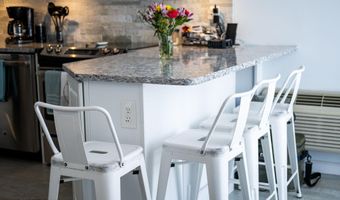 9 Pearl St 1G, Beach Haven, NJ 08008