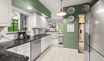 535 Forest Glen St, Ames, IA 50014