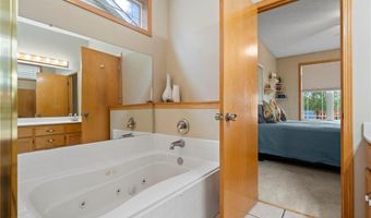 5460 Jason Ct, Albertville, MN 55301