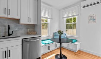 13 Sherman St 1, Newport, RI 02840