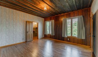 102 S Oak St, Arrowsmith, IL 61722