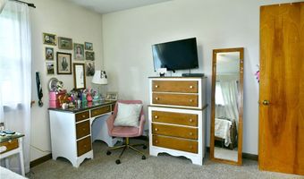 3192 New Milford Rd, Atwater, OH 44201