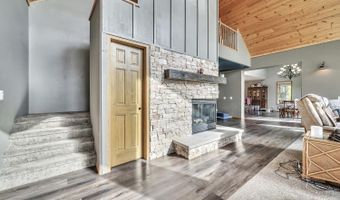 1011 Hwy 15, Armstrong, IA 50514
