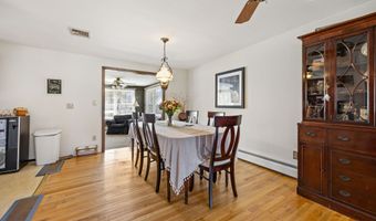 10 Brightwood Ln, Branford, CT 06405