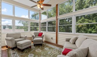 1533 Dietrich Place Ct, Ballwin, MO 63021