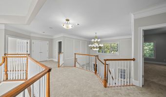2086 Autumn Hill Dr, Ann Arbor, MI 48103