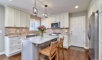 1093 Del Ebro Dr, Ballwin, MO 63011