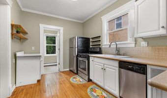 910 W Huron St, Ann Arbor, MI 48103