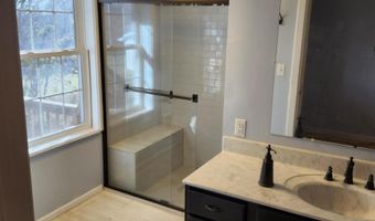 551 N Washington St, Bloomfield, IN 47424