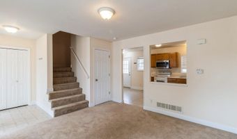 2627 Stange Rd, Ames, IA 50010