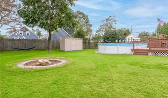 25 Woodbine St, East Providence, RI 02915