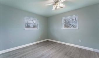 2201 SE 15Th St, Bentonville, AR 72712