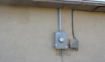 1608 W Sears Ave, Artesia, NM 88210