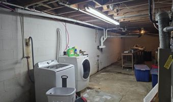 1800 White Dr, Batesville, AR 72501