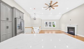 6 Mchugh Ave, Billerica, MA 01821
