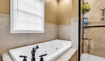 551 Chester Pkwy, Belford, NJ 07718